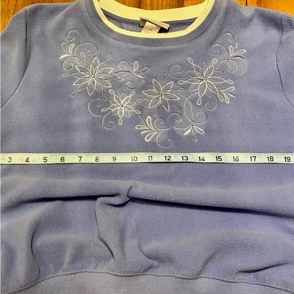 Alfred Dunner Fleece Top. Size PM - Picture 8 of 10